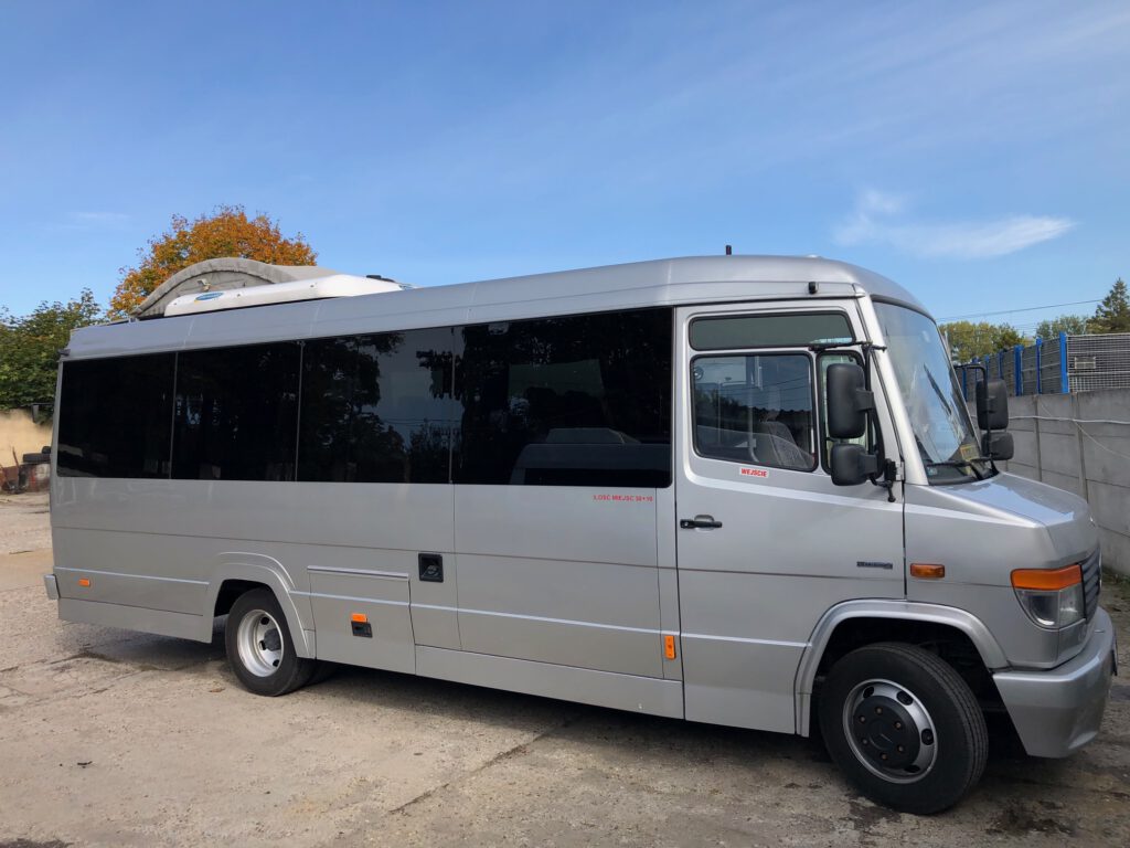 Mercedes Vario 29+1+1 AVista